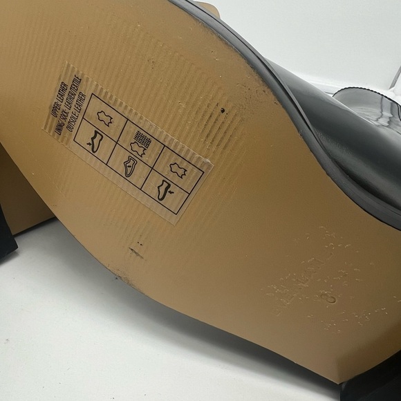 NEW EVERLANE The Chelsea Black Shine Leather Ankle Boots Booties sz 8 - Picture 14 of 14